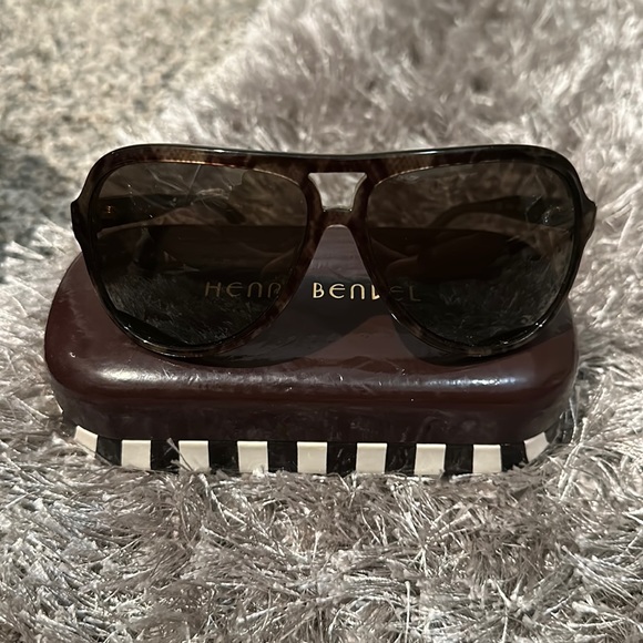 Women’s Henri Bendel Sunglasses